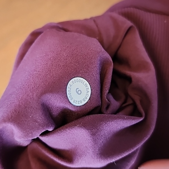 Lululemon New Route Skirt - Picture 11 of 11